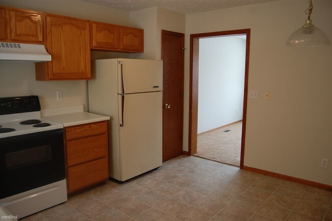 Building Photo - 1749 Churchill Dr