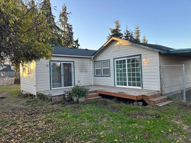 Foto del edificio - Updated 2 bedroom, 1 bath house in Springfield!