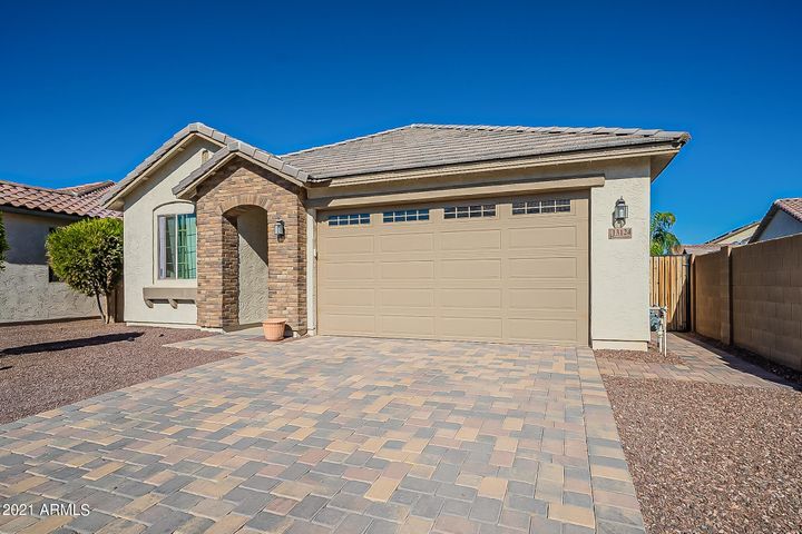 Foto principal - 13124 W Briles Rd
