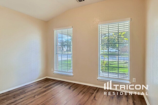 Foto del edificio - 1411 Catalina Dr