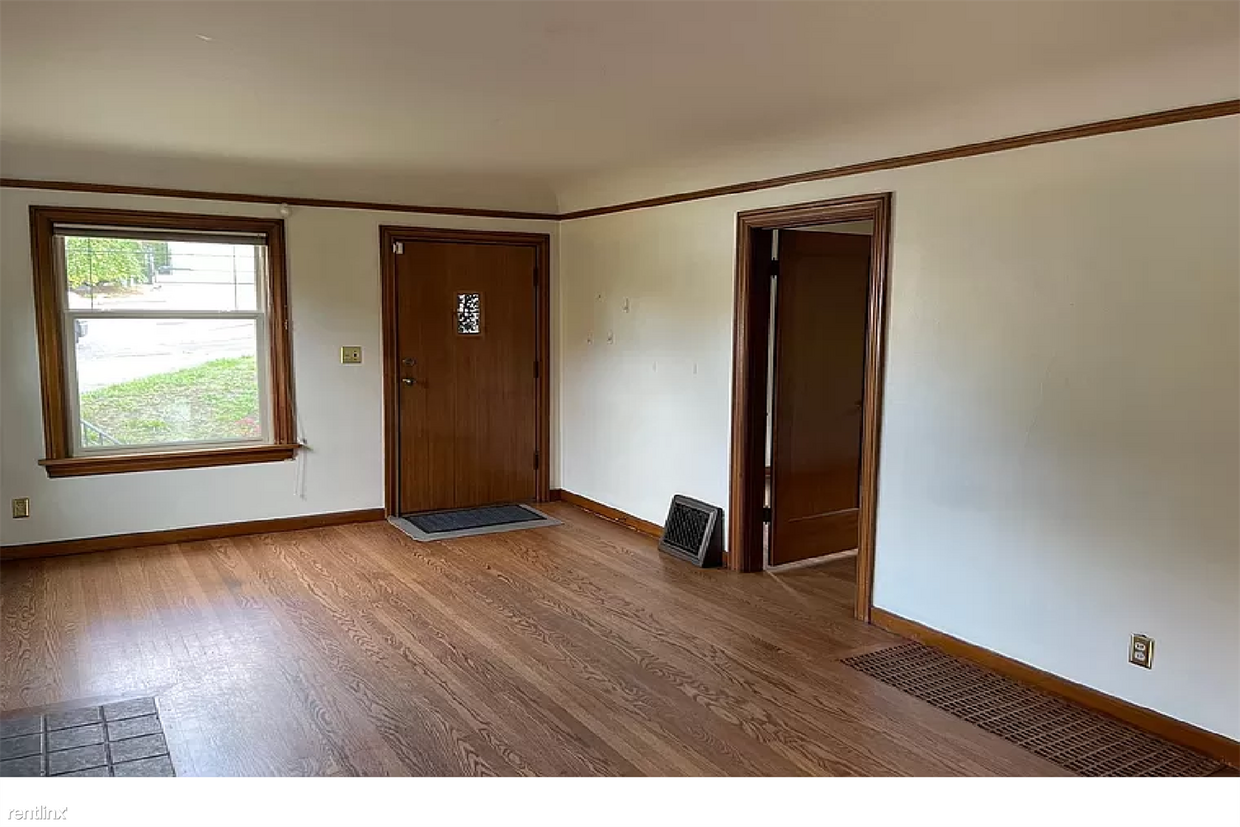 Foto del edificio - 3 br, 2 bath House - 401 NE 76th St