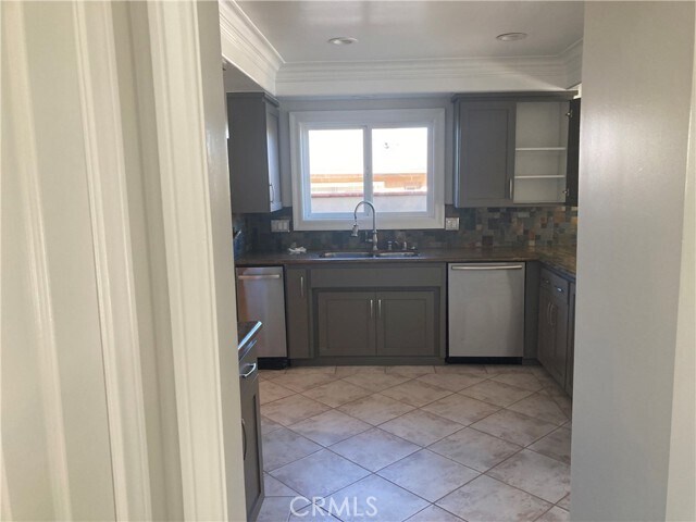 Foto del edificio - 28617 Stokowski Dr