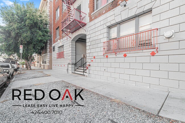 Foto del edificio - 687 Shatto Pl