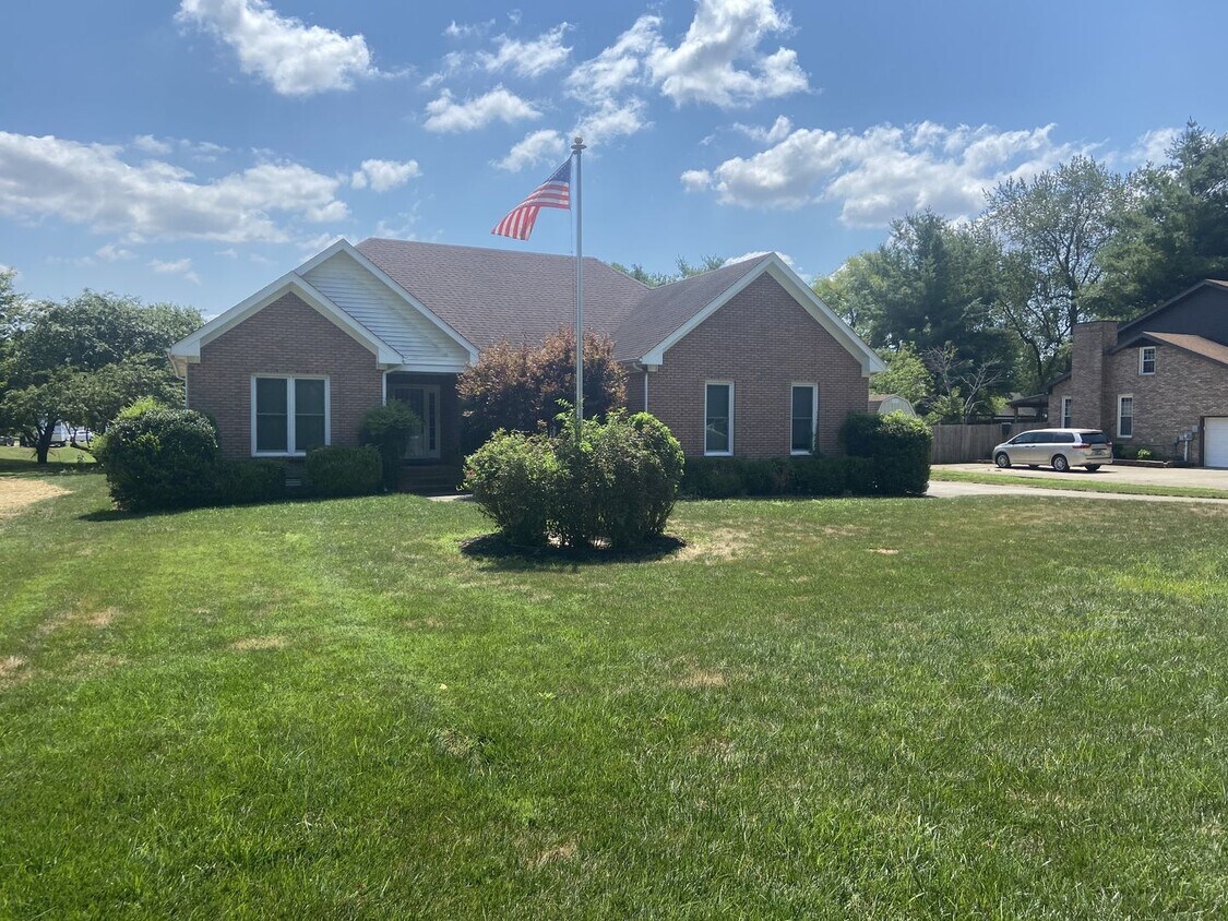 Primary Photo - 4237 Trenton Rd
