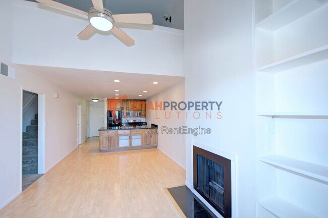 Building Photo - 1180 S Foothill Dr
