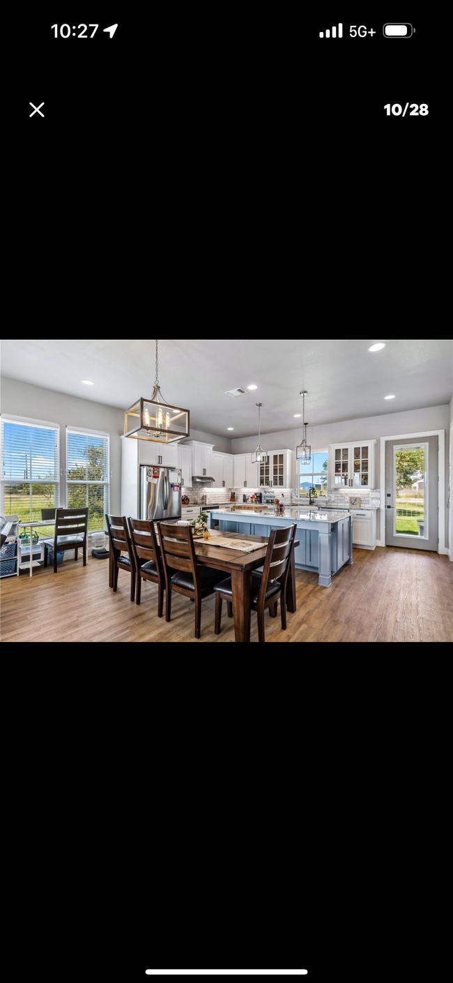 Foto del edificio - 360 Club Oak Ln