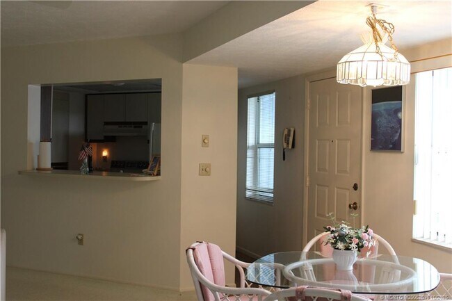 Foto del edificio - 3212 SE Aster Ln