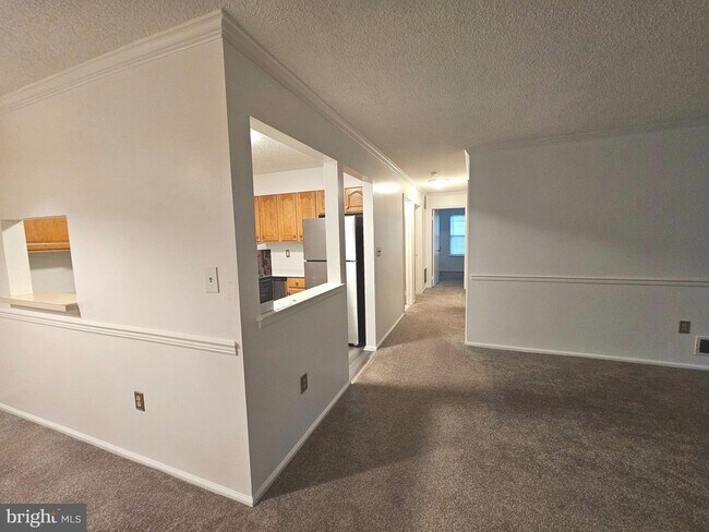 Foto del edificio - 48 Juniper Way