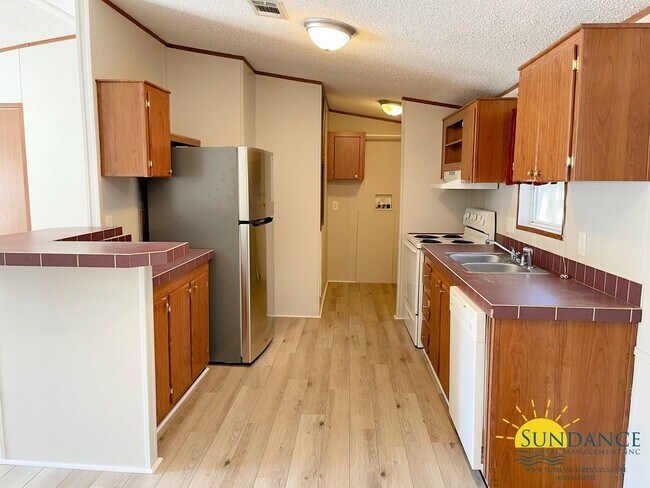 Foto del edificio - Great 3 Bedroom Mobile Home In Fort Walton...