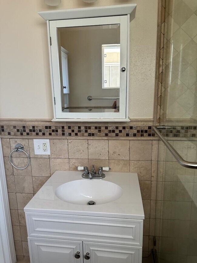 10640 Gridley Rd Unit 1, Santa Fe Springs, CA 90670 Apartments in