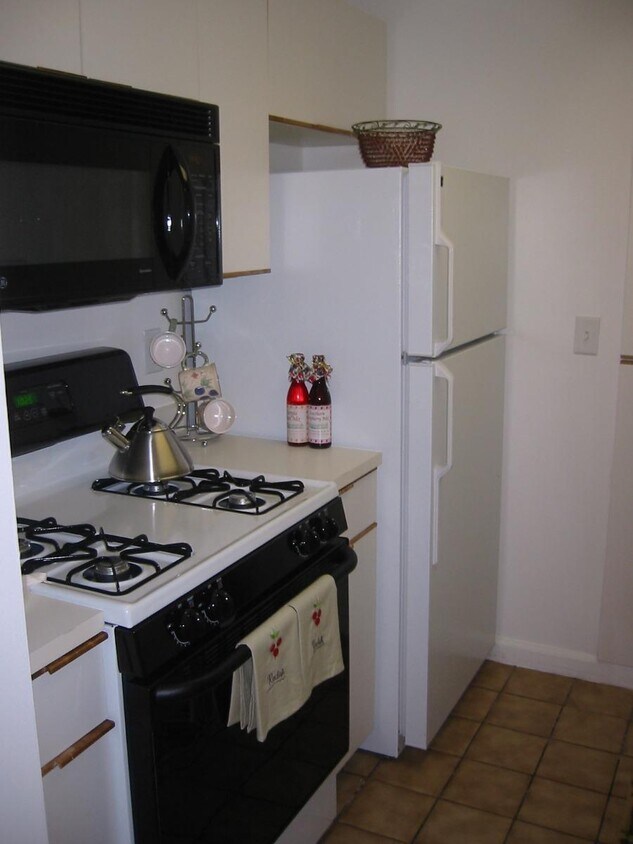 Foto del edificio - 2 bedroom in Boston MA 02467