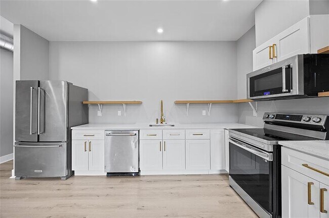 Foto del edificio - 1109 E Carson St