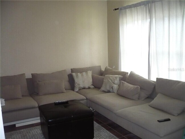 Foto del edificio - 1209 Bay Pine Blvd