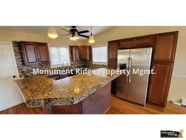 Building Photo - 2844.5 Grand Cascade Ct