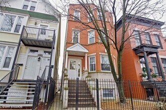 Building Photo - 1511 W Wellington Ave