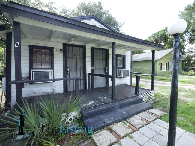 Photo - 1005 Pine Ave Townhome