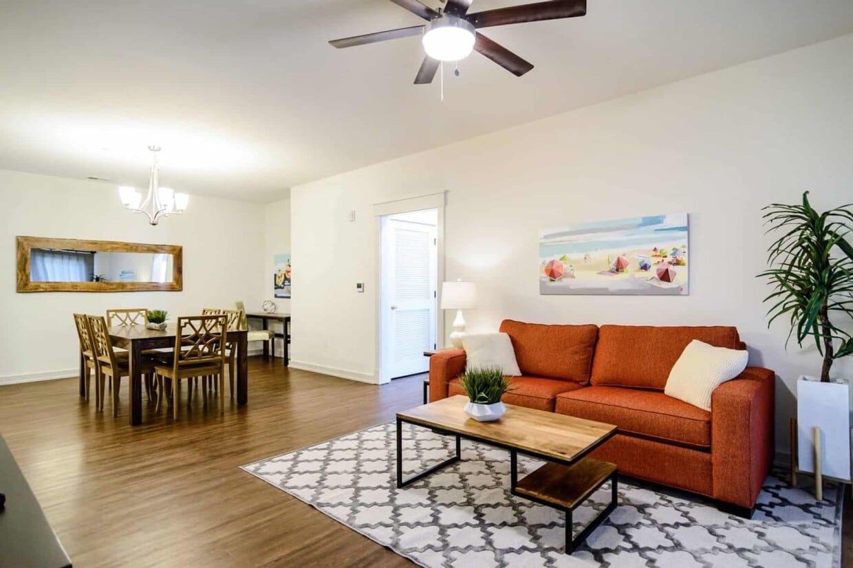Primary Photo - Fully Furnished 2 Bedroom 2 Bath Apartment