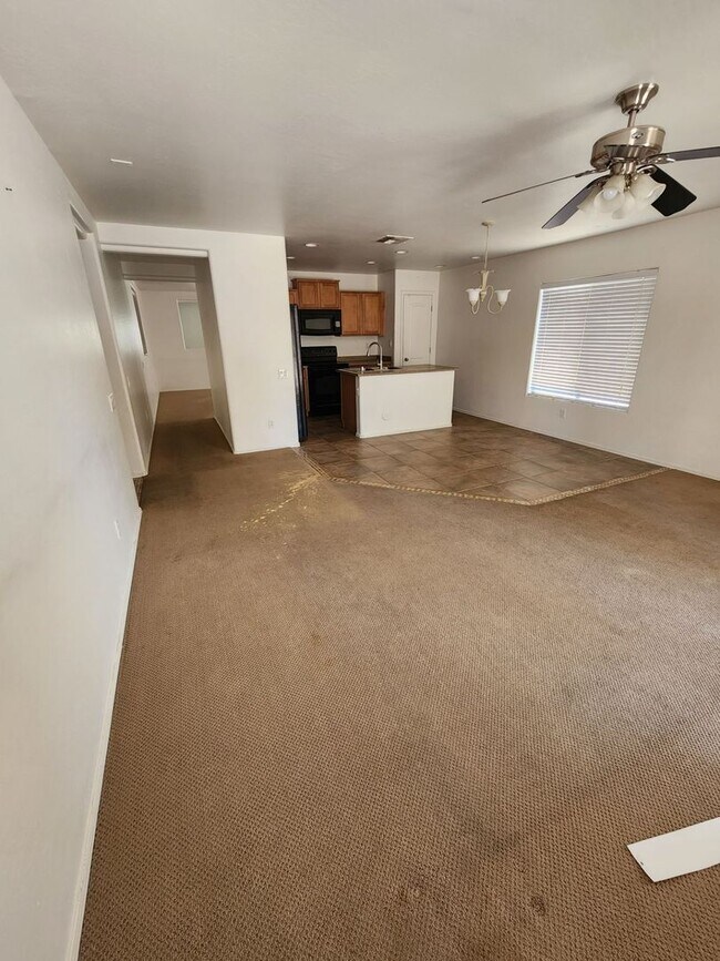 Foto del edificio - 3 bed, 2 bath