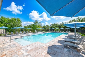 Building Photo - 7645 SW Lucy Ln