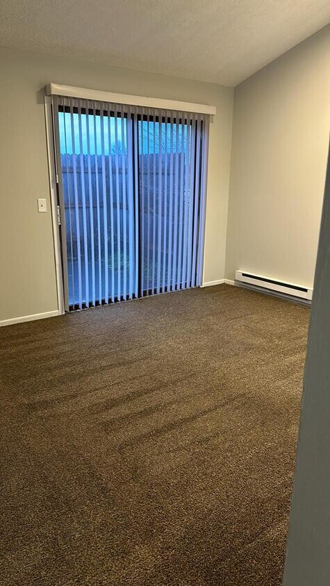 Primary Photo - 258 Brunswick Dr