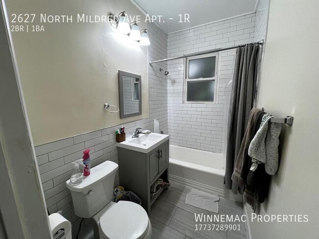 Building Photo - 2627 N Mildred Ave