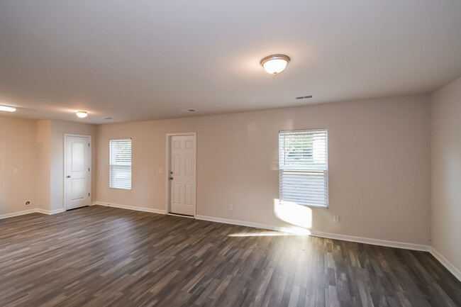Building Photo - 222 Saddle Brooke Trce, Brunswick, GA