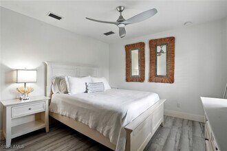 Building Photo - 205 Springline Dr