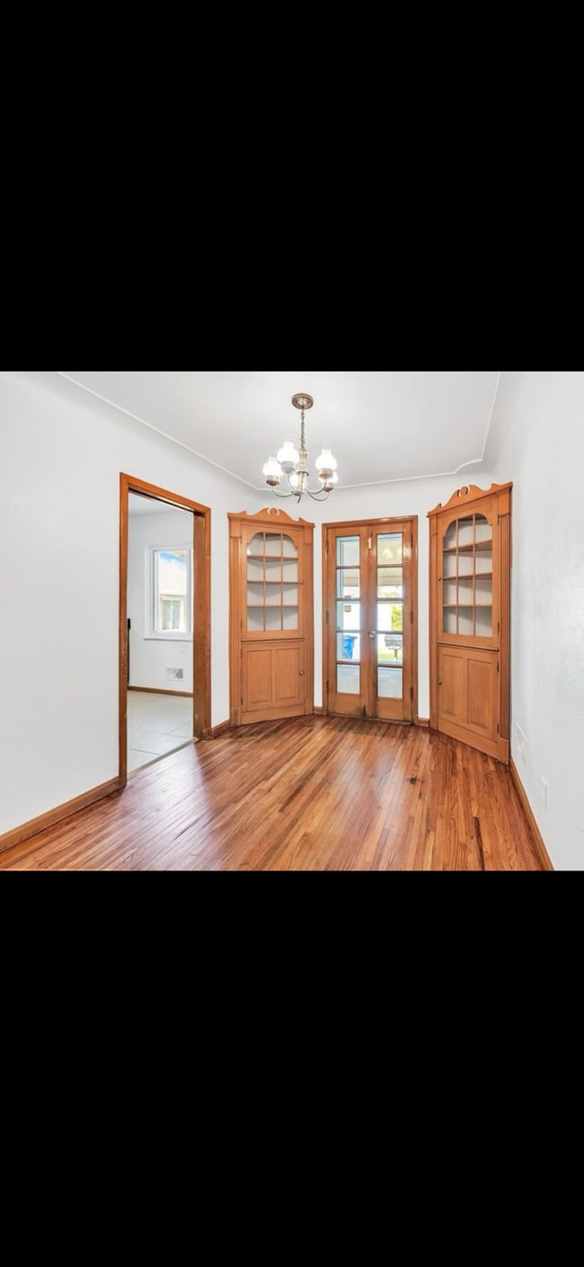 Foto del edificio - 3444 Saint Bernard Dr