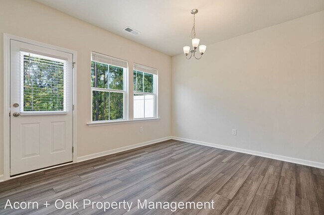 Building Photo - 3 br, 2.5 bath House - 327 Glen Clova Drive