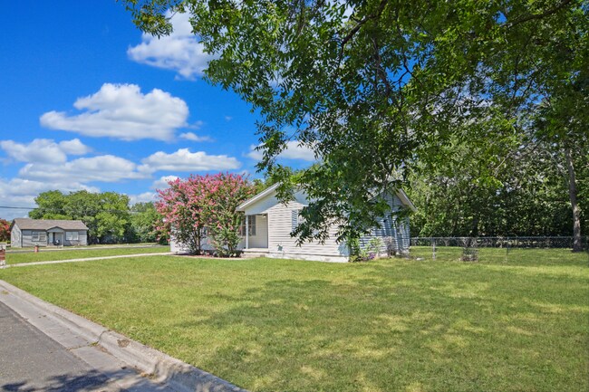 Foto del edificio - 301 S 7th St