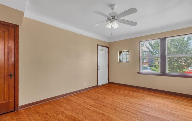 Foto del edificio - 3718 Chippewa St