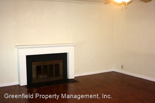 Building Photo - 1126 S Sunset Dr