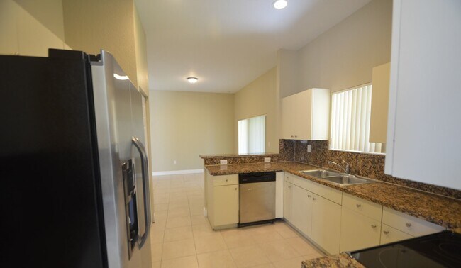 Foto del edificio - 20317 SW 87th Ct