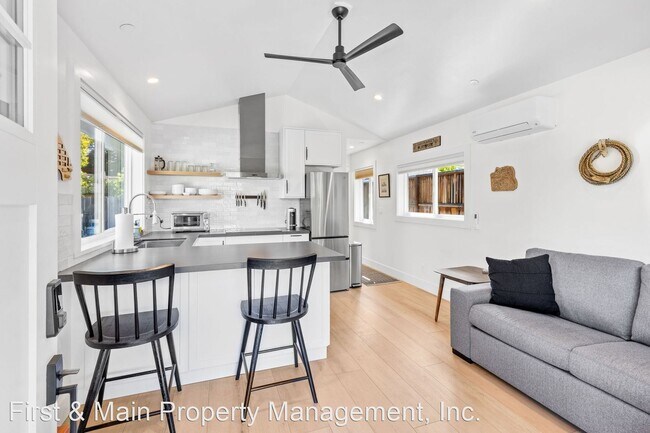 Building Photo - 1 br, 1 bath House - 19A Packard Court