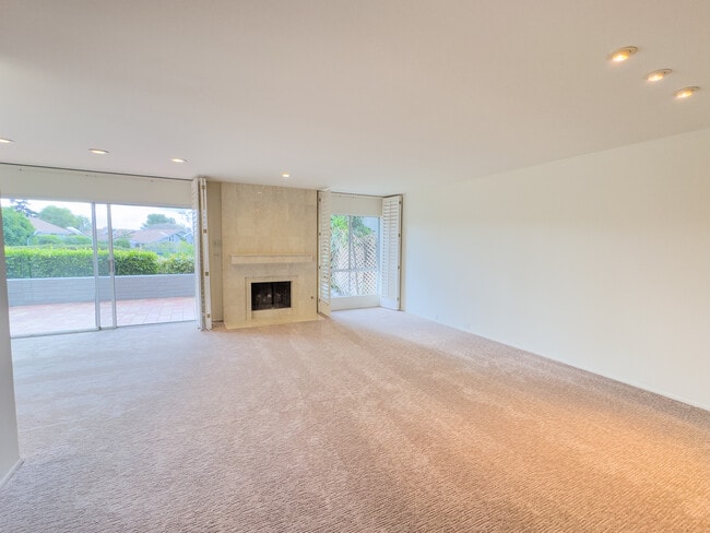 Foto del edificio - 2274 Caminito Castillo