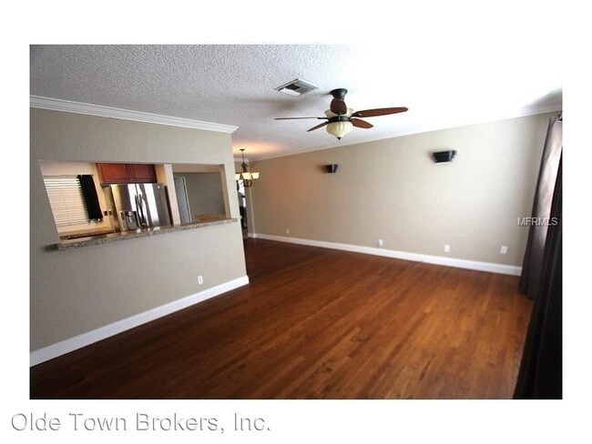 Building Photo - 2121 E Winter Park Rd