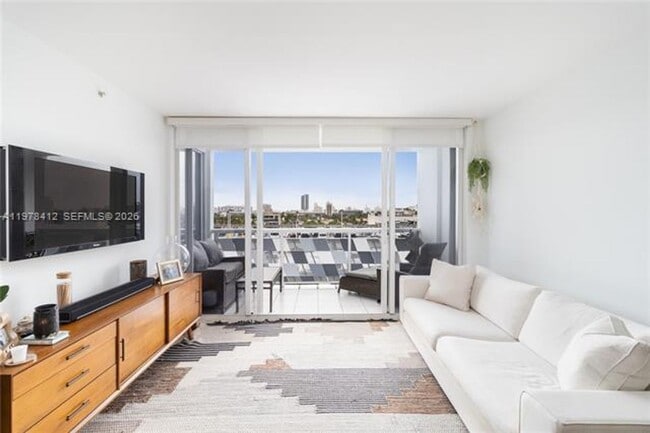 Photo - 1800 Sunset Harbour Dr Apartment