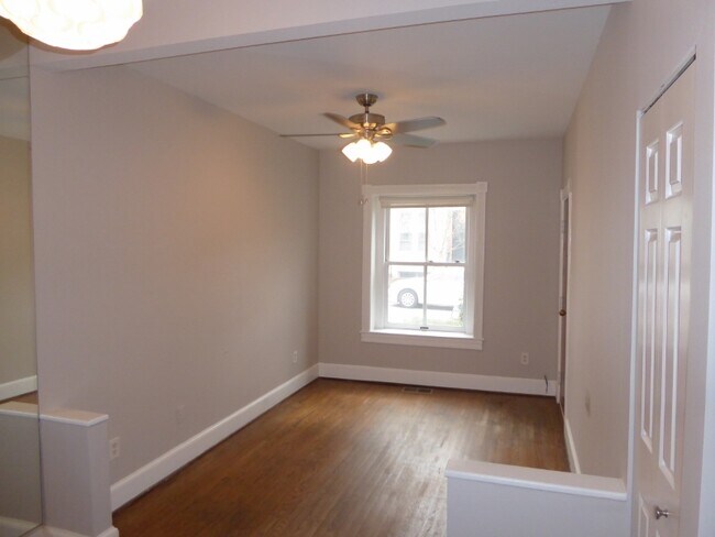 Foto del edificio - 2143 Newport Pl