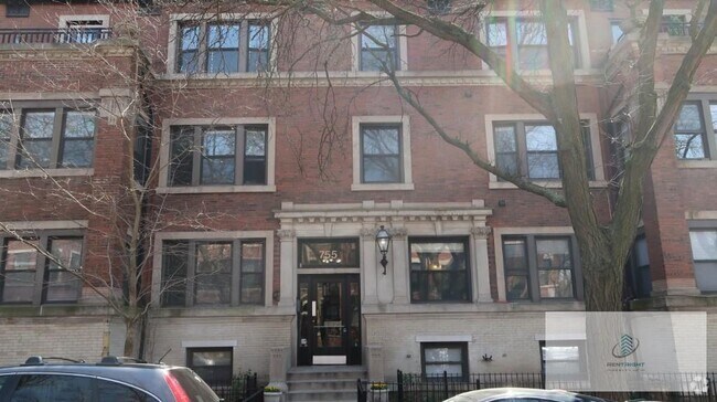 Building Photo - 755 W Buena Ave