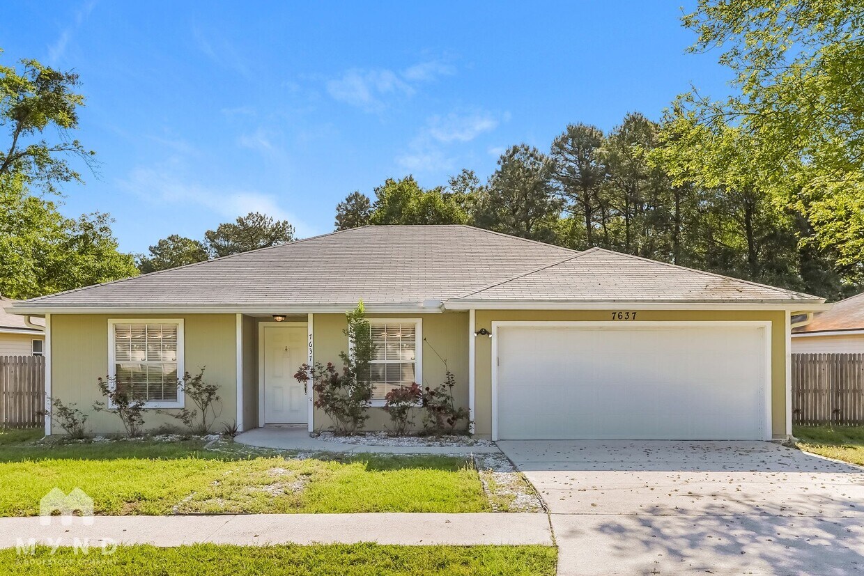 Foto principal - 7637 Invermere Blvd N