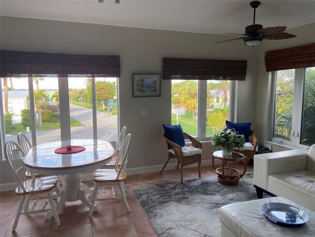 Building Photo - 10701 S Ocean Dr