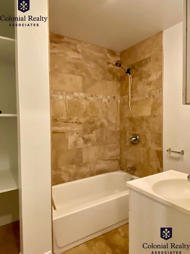 Foto del edificio - 1322 Commonwealth Ave