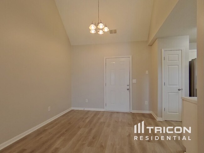 Building Photo - 53 Pleasant Forest Court Temple GA