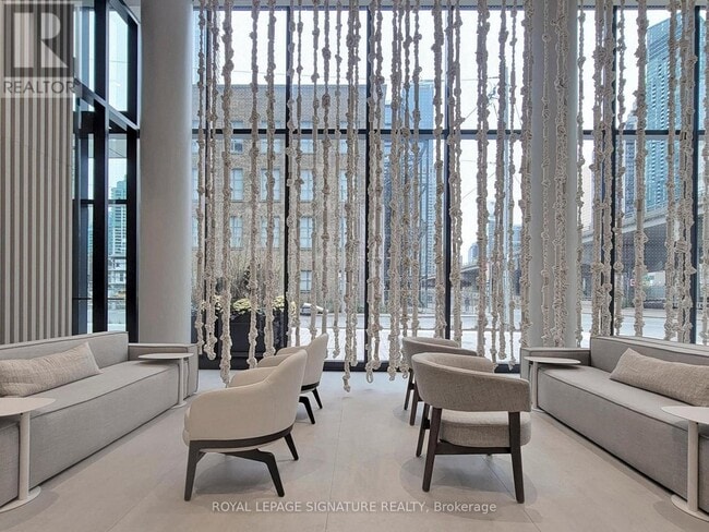 Building Photo - 55 Cooper St