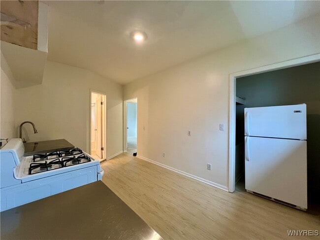 Building Photo - 15 Abbottsford Pl