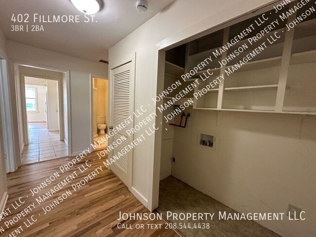 Building Photo - 402 Fillmore St