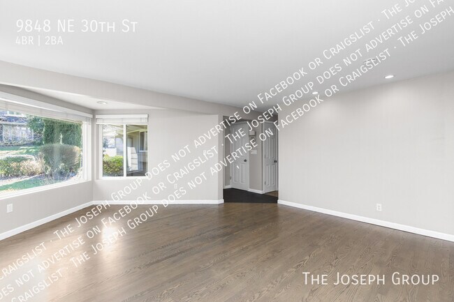Foto del edificio - 9848 NE 30th St