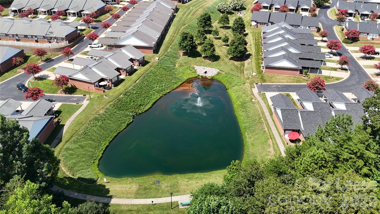 Foto del edificio - 6299 Pansy Trl