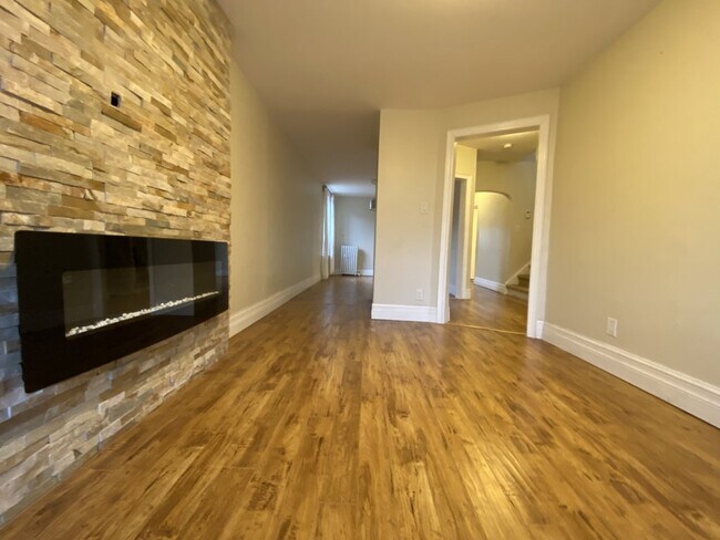 Photo du bâtiment - 412 Dovercourt Rd