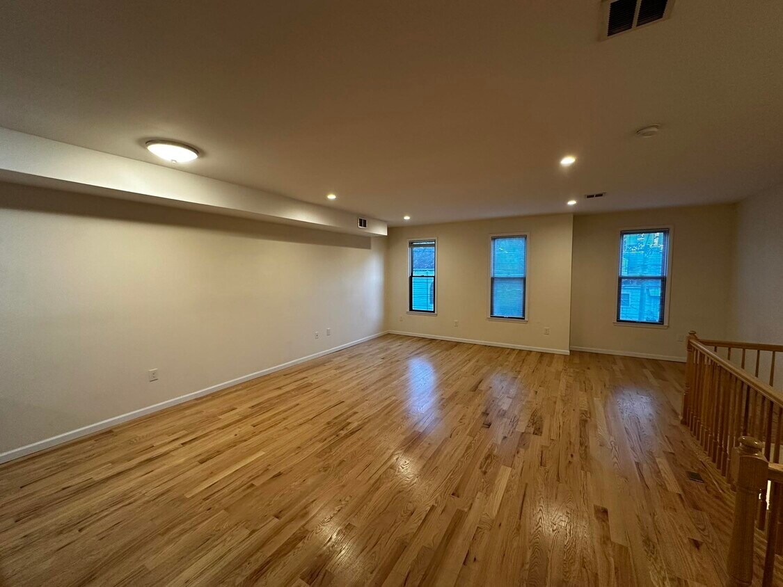 Foto principal - 180 North St